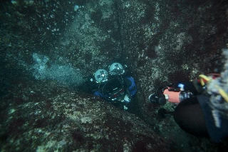 「三角穴からの脱出」のサムネイル画像