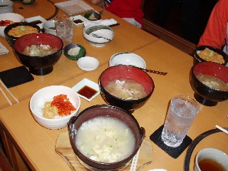「ウニ専門店で夕食」のサムネイル画像